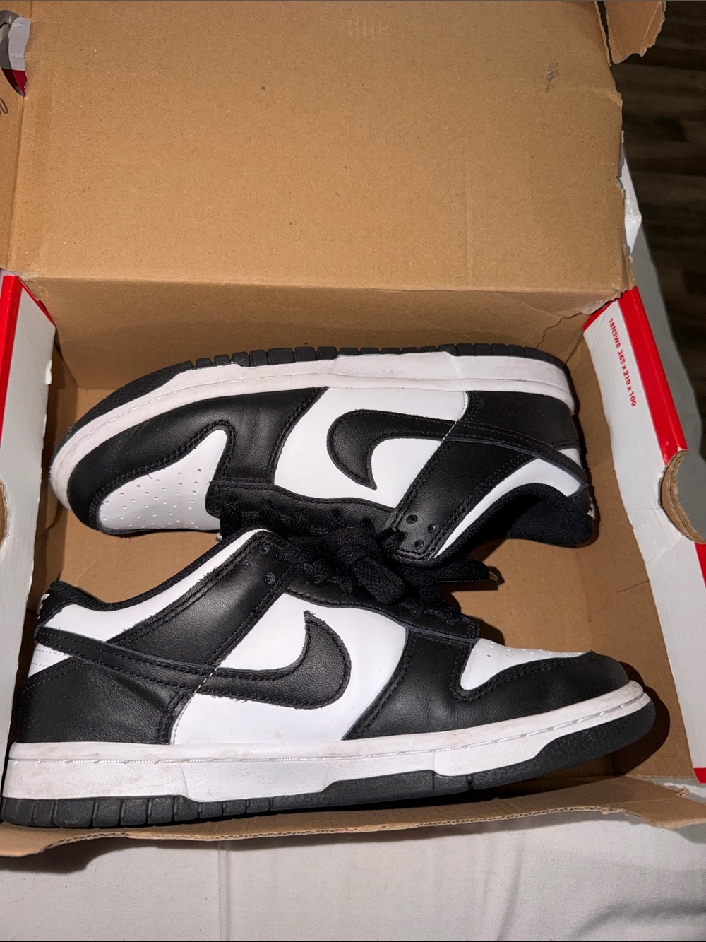 Kids Black & White Nike Dunk Low (GS) 5Y